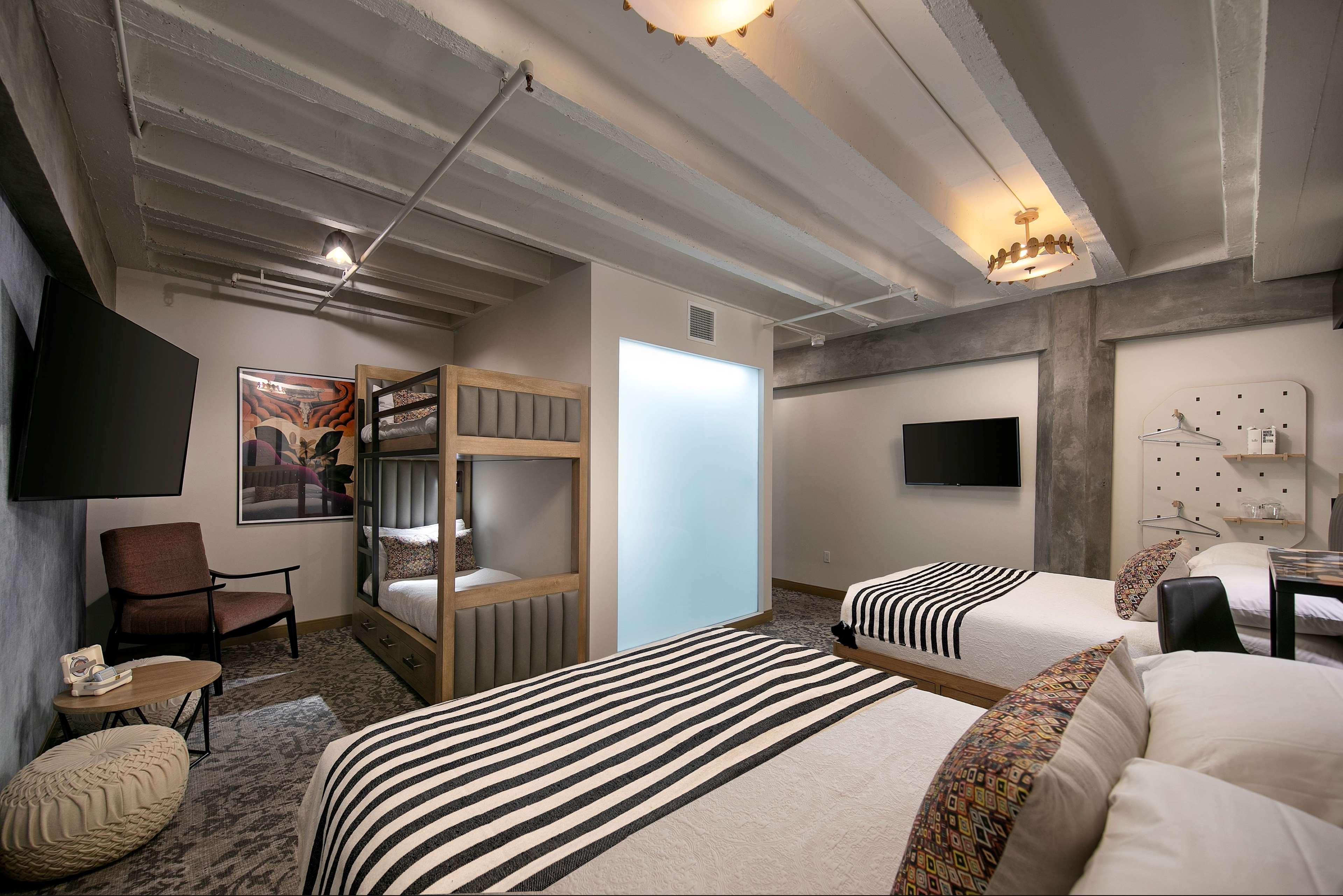 The Wayfarer Downtown La, Tapestry Collection By Hilton Hotell Los Angeles Exteriör bild